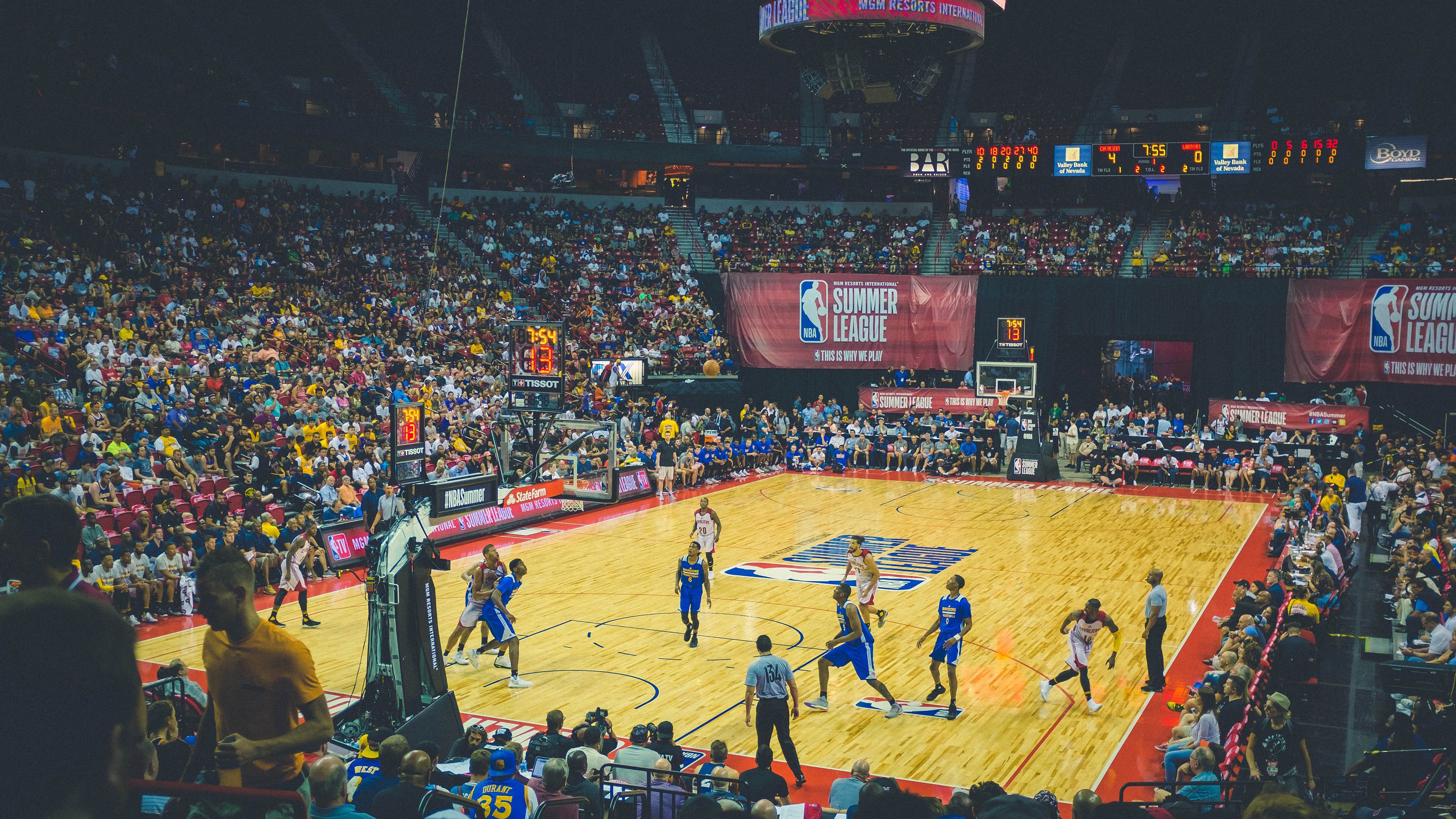 滑行技术提升，中立B男子项目进步快，滑行步教学视频